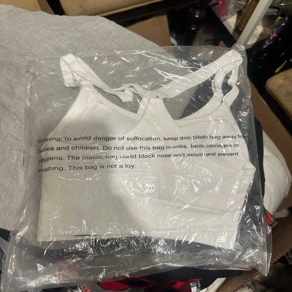 2pack all in motion sports bra size large - Picture 5 of 5